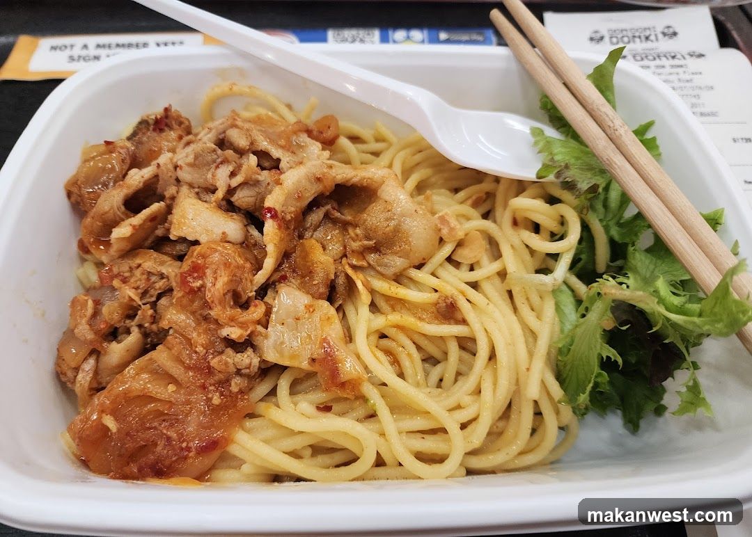 Spaghetti with Pork and Salad