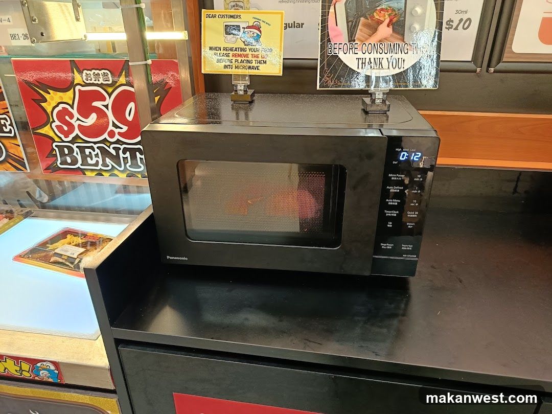 Microwave and Food Display