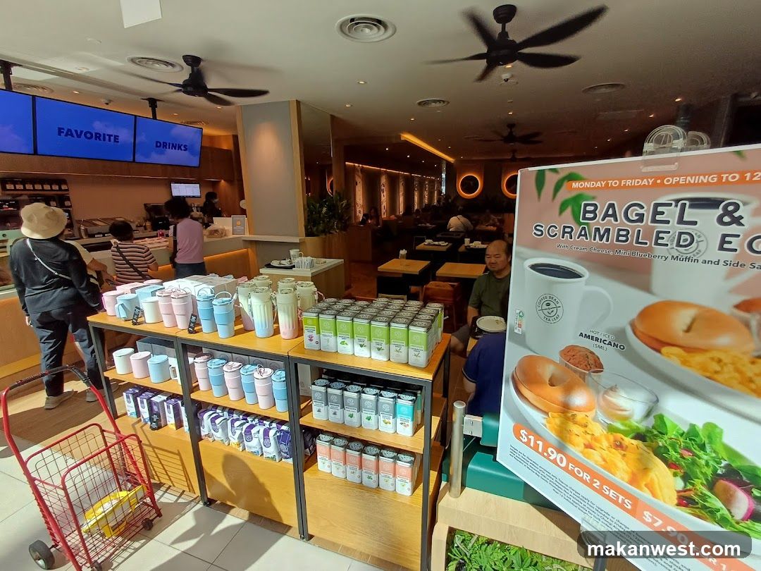 Bagel & Scrambled Egg Menu