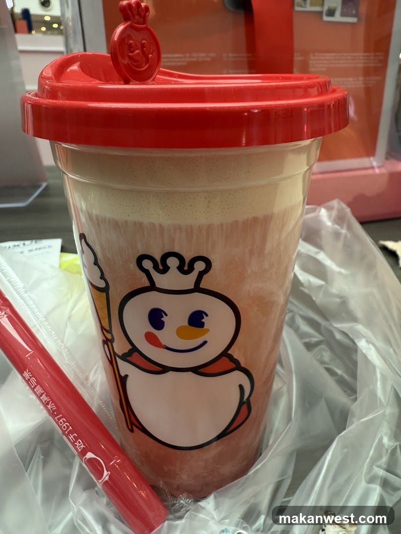 Beverage Cup with Snowman Logo
