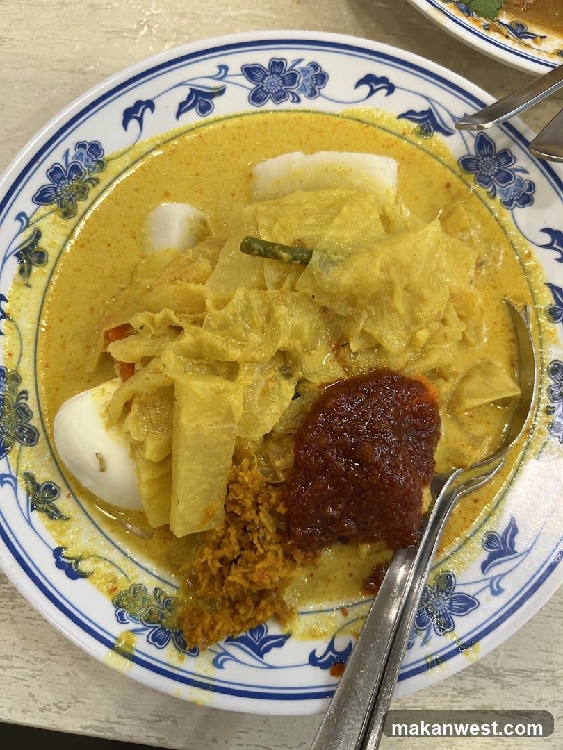 Lontong Dish