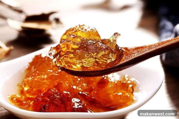 Spoonful of Jelly Dessert