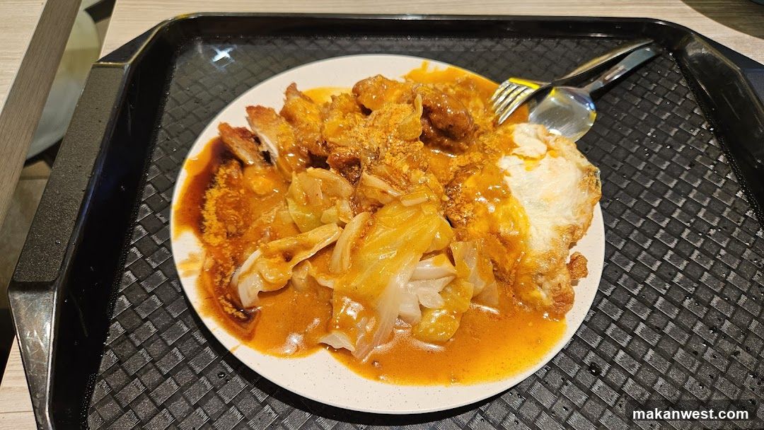 Fried Chicken with Cabbage and Egg
