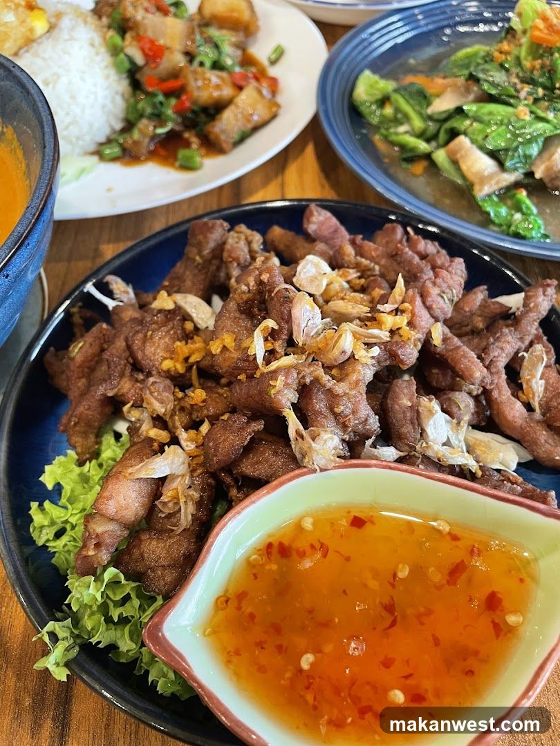 Fried Pork with Garlic and Sauce