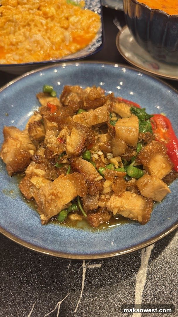Crispy Pork Belly with Chili and Garlic