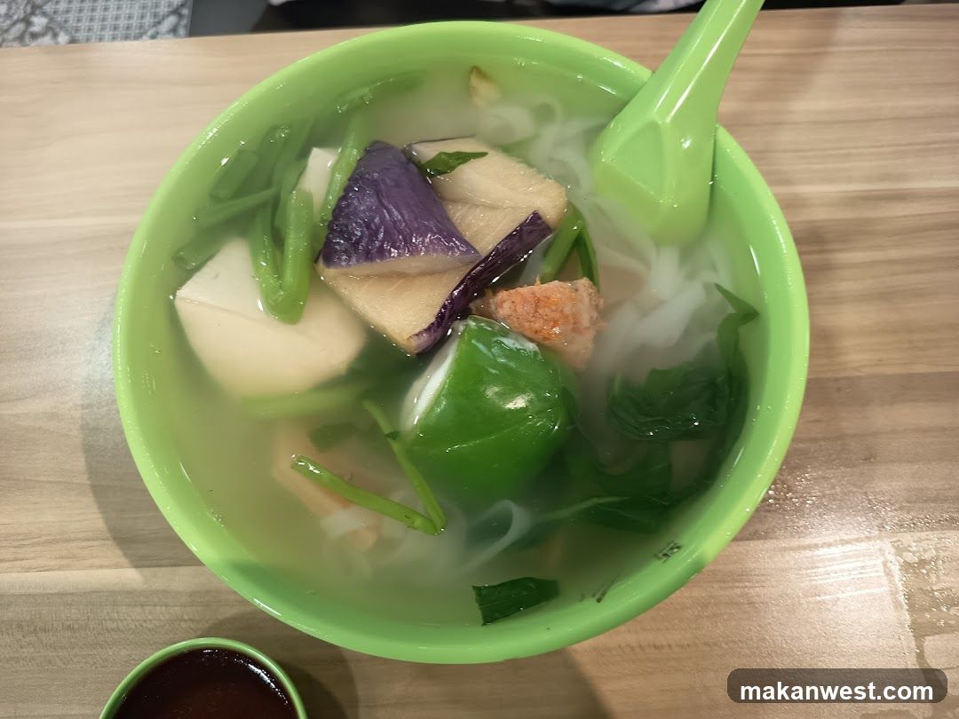 Noodle Soup with Vegetables and Tofu
