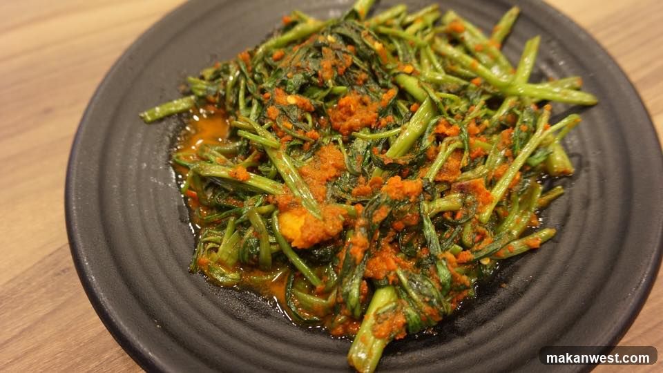 Stir-fried Water Spinach