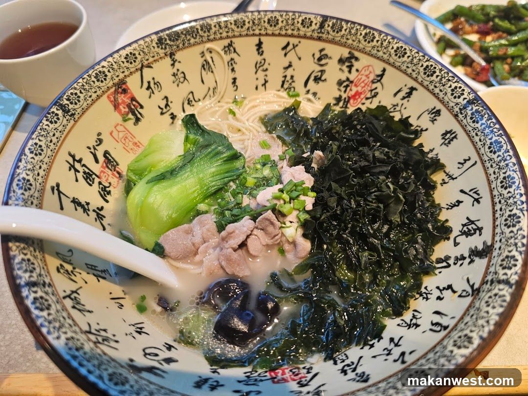 Noodle Soup with Bok Choy and Seaweed