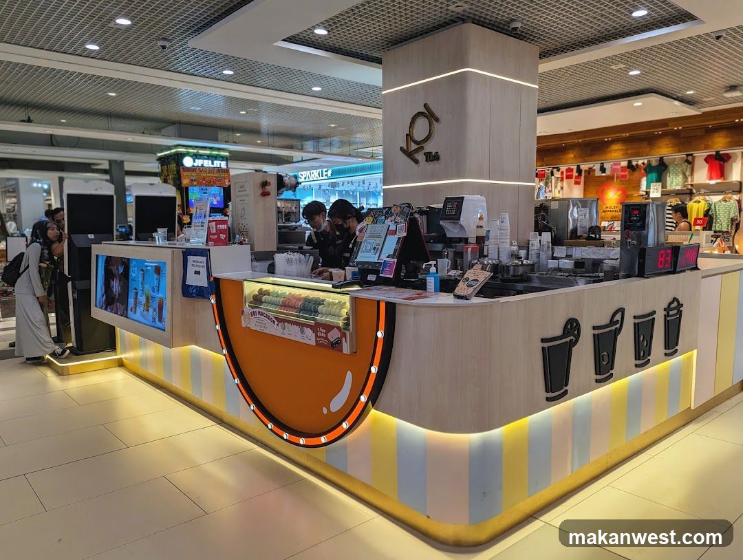 Bubble Tea Shop Counter
