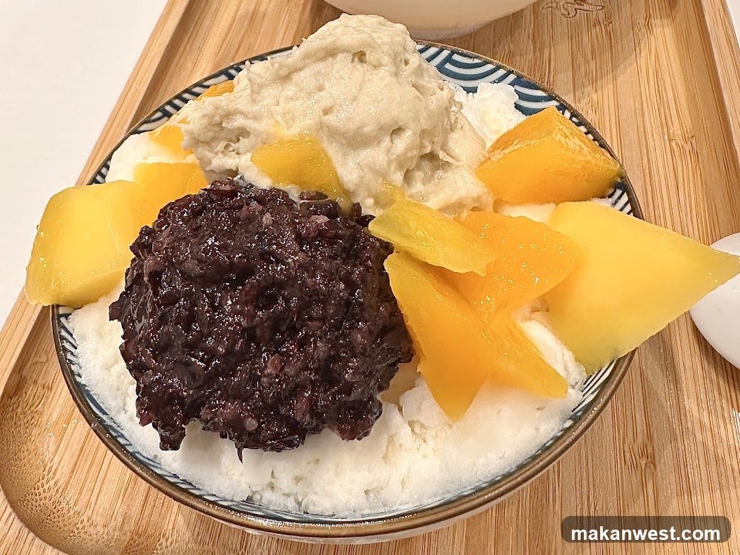Shaved Ice Dessert with Mango and Red Bean