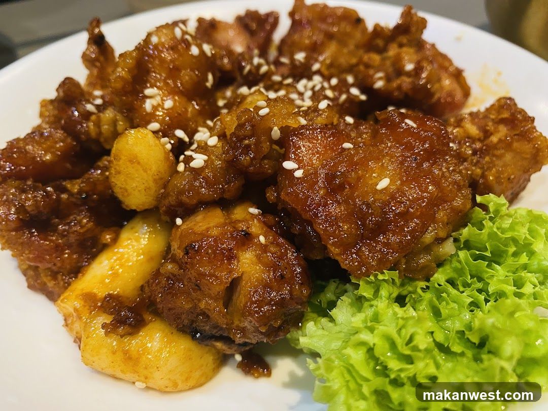 Korean Fried Chicken with Tteokbokki