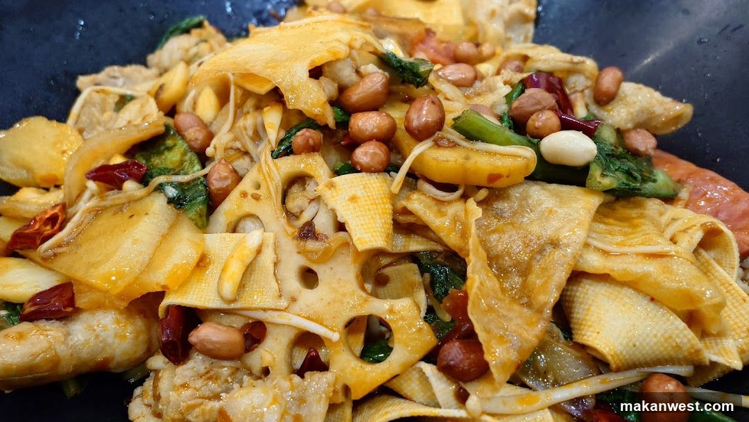 Spicy Stir-Fried Dish