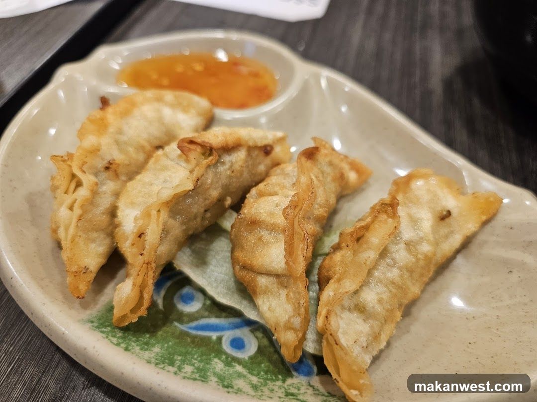 Fried Dumplings with Dipping Sauce
