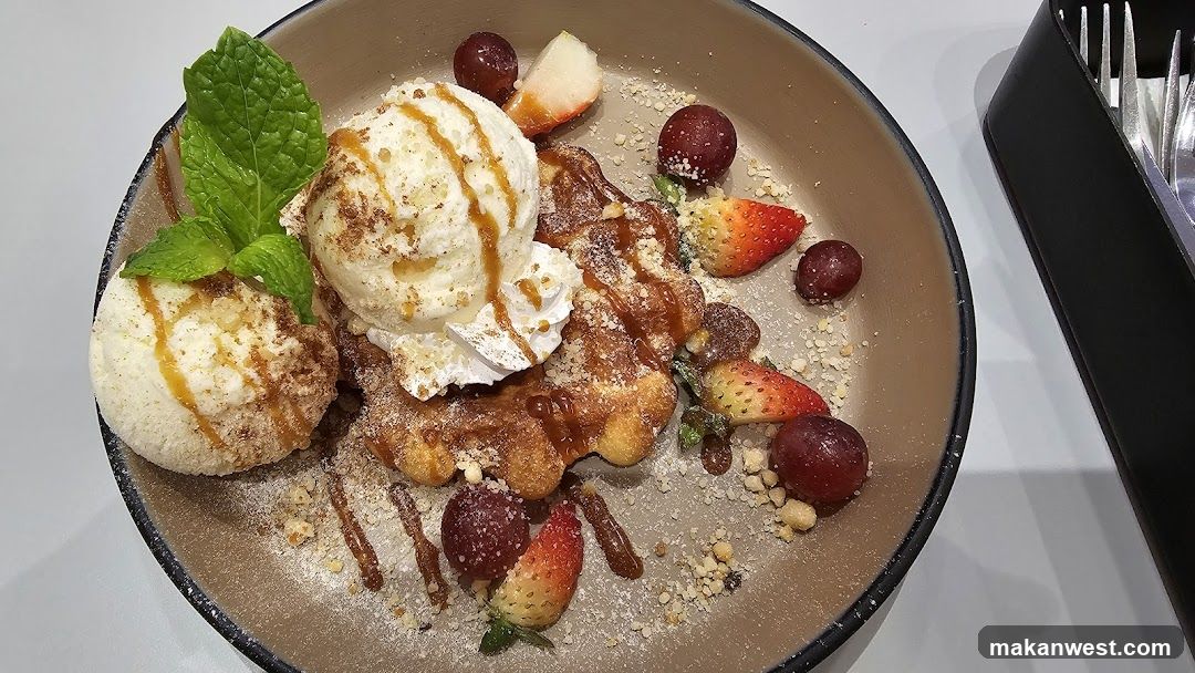 Waffle Dessert