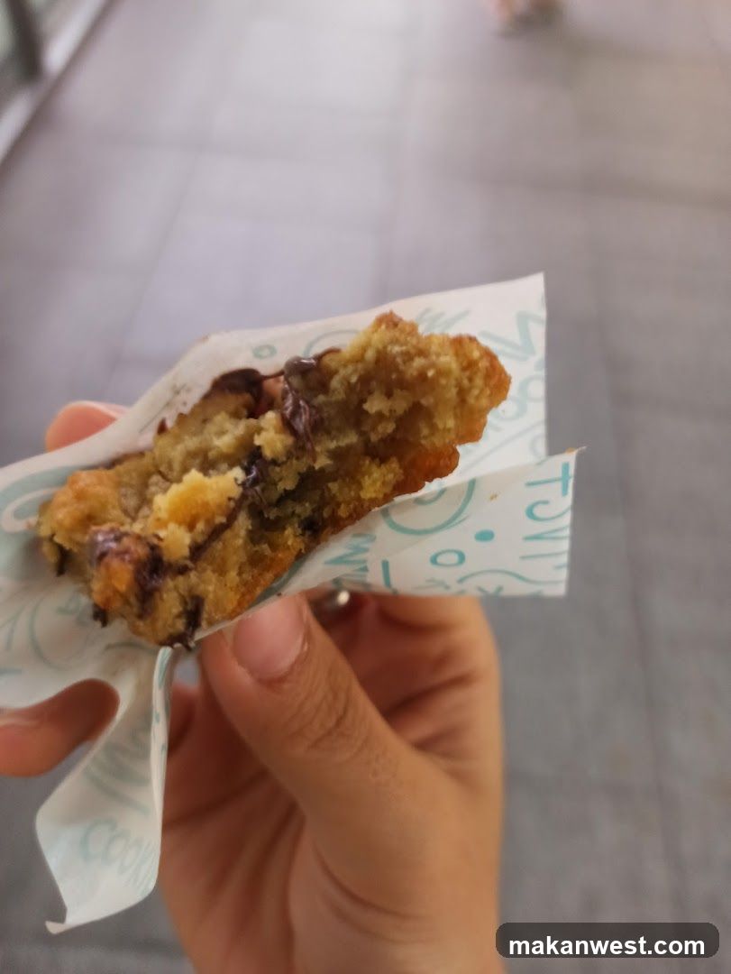 Chocolate Chip Cookie