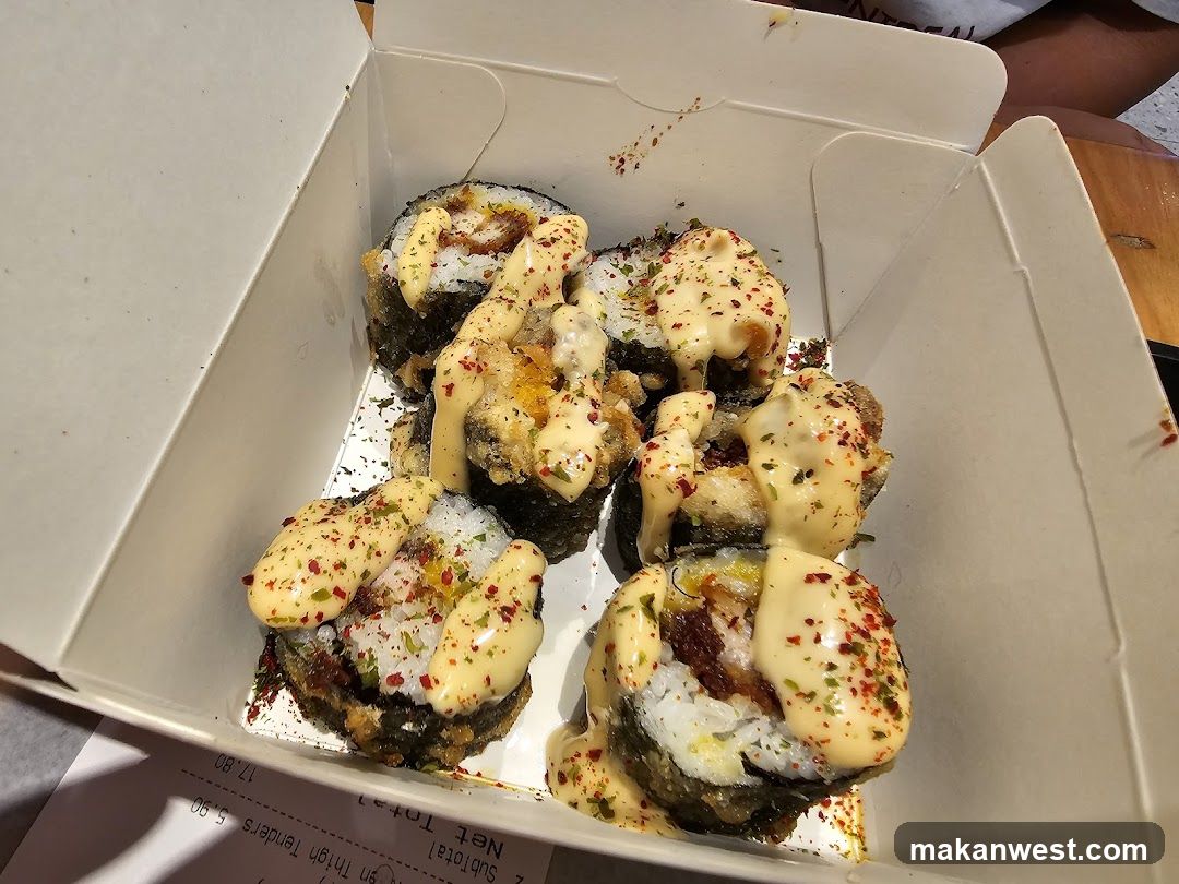 Fried Sushi Rolls with Sauce