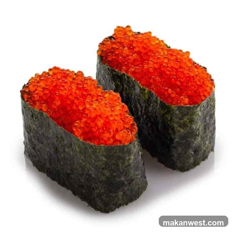 Tobiko Gunkan Maki Sushi