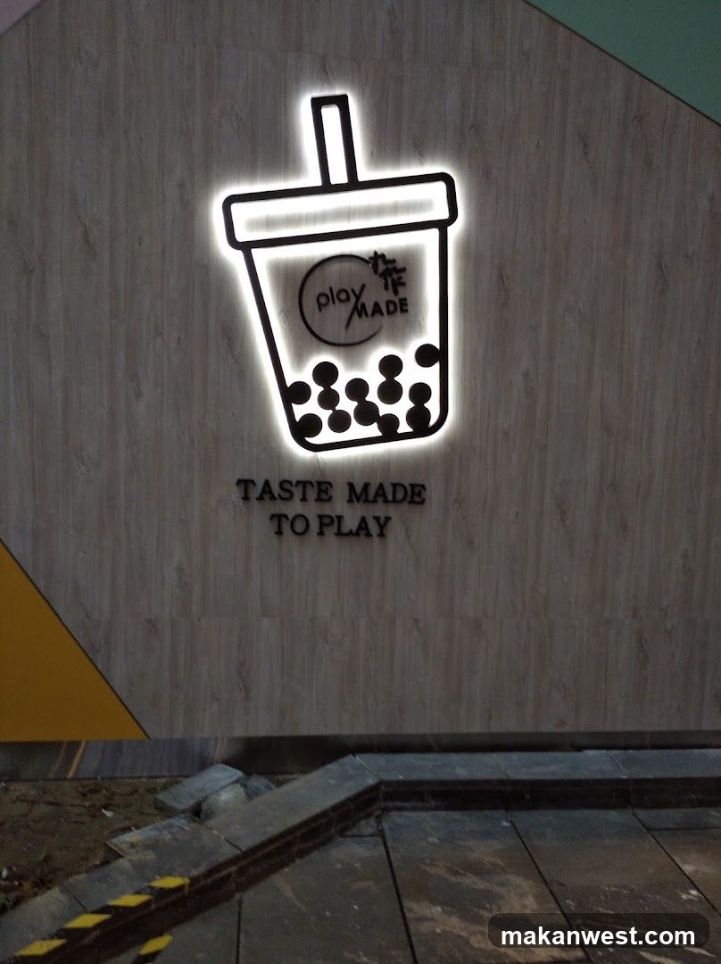 Play Made Bubble Tea Sign