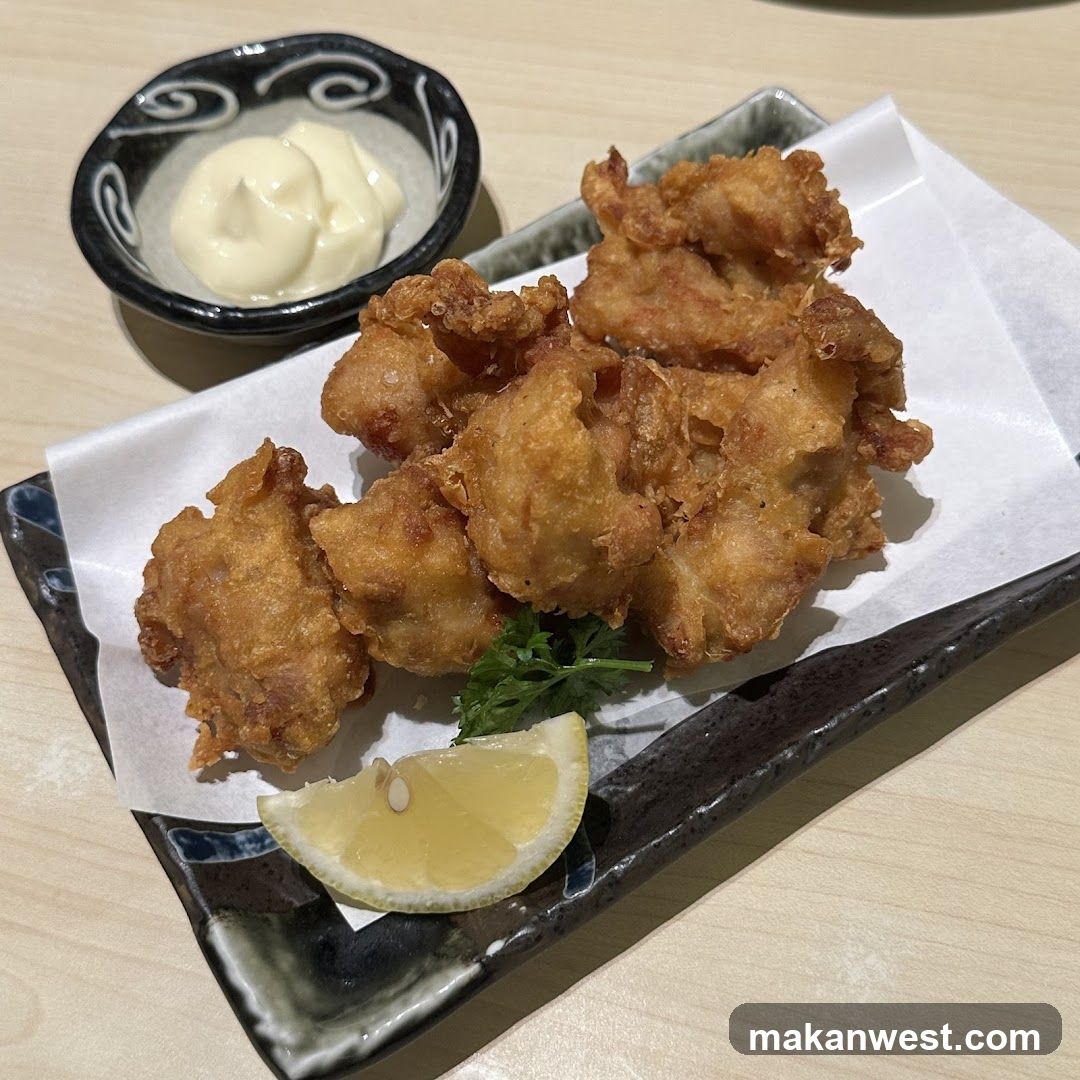 Fried Chicken with Mayo and Lemon