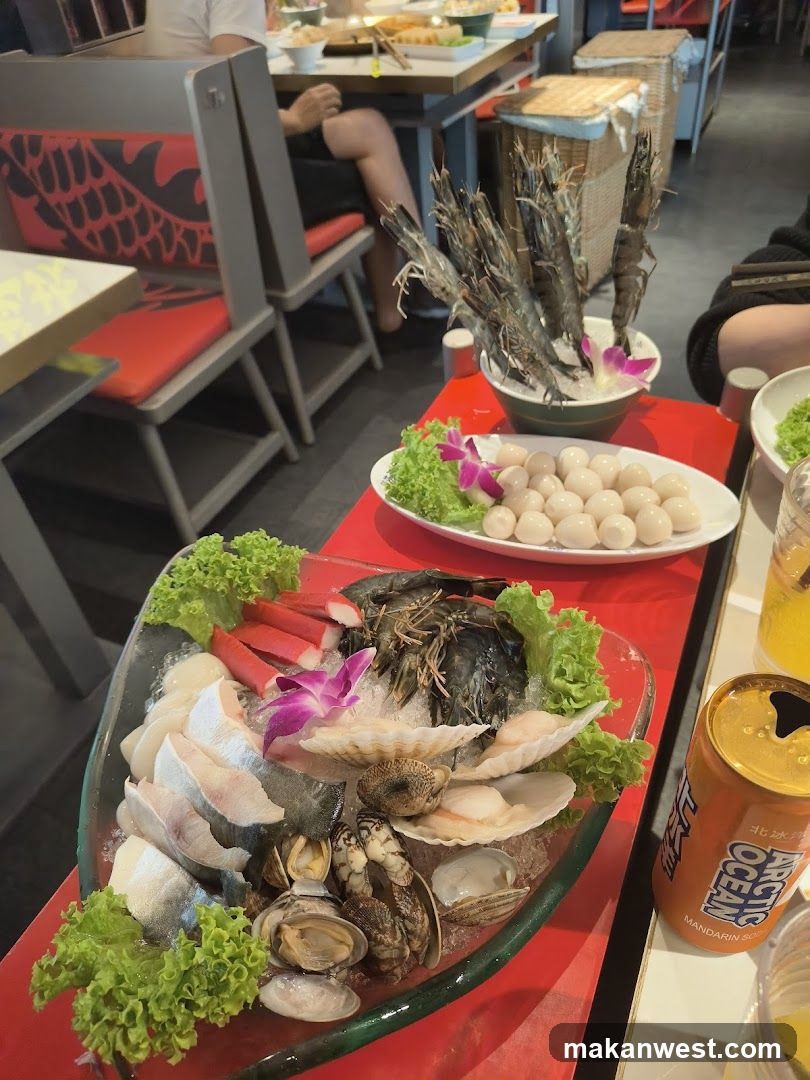 Seafood Platter and Drinks