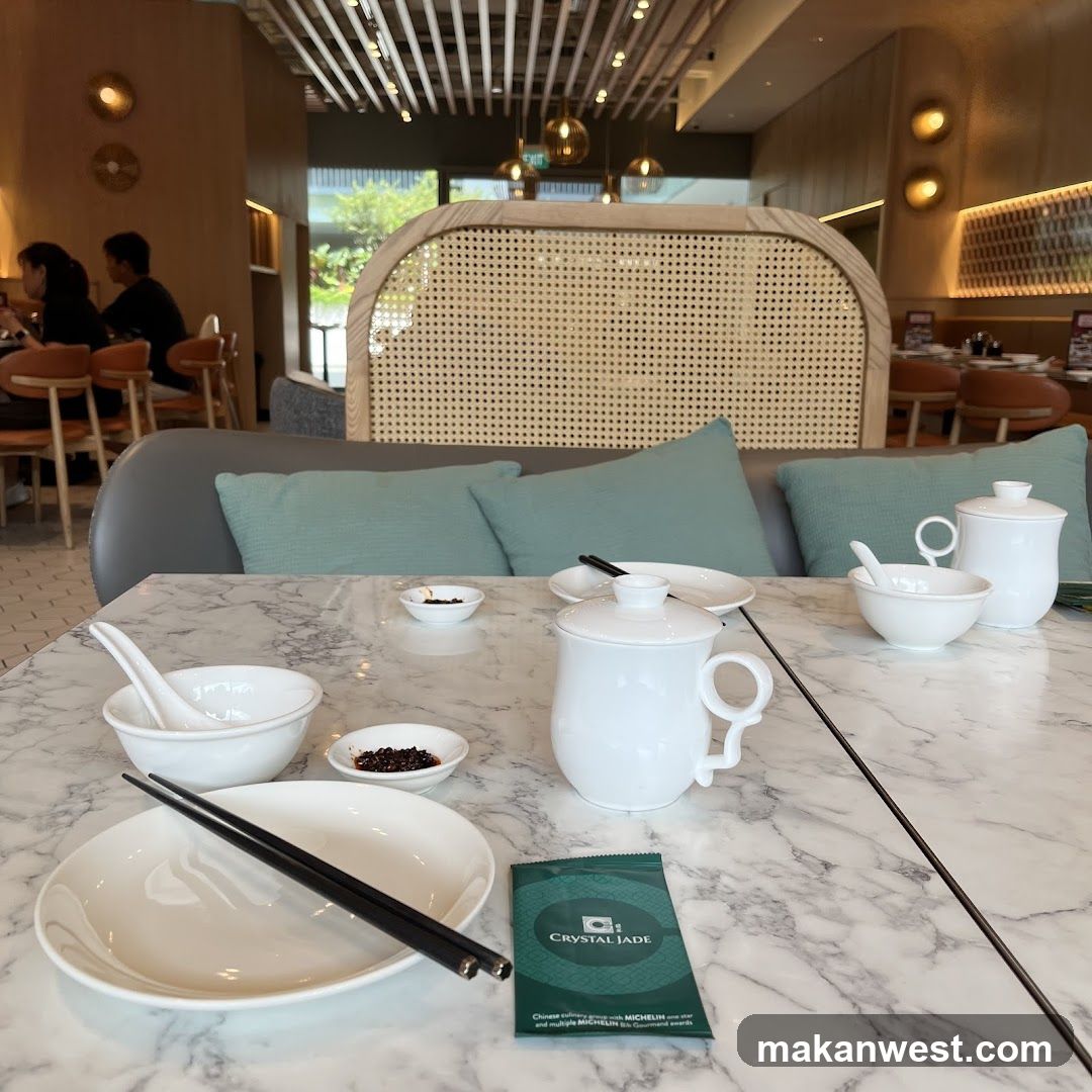 Restaurant Table Setting