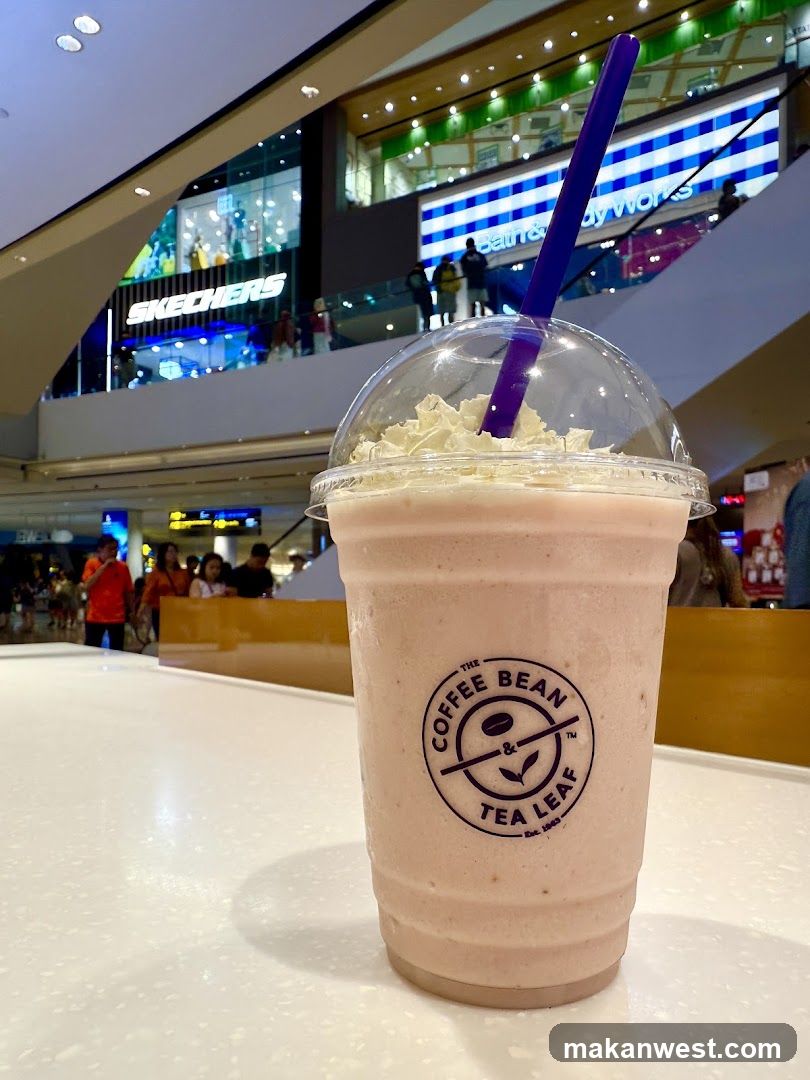 The Coffee Bean & Tea Leaf Drink in Mall