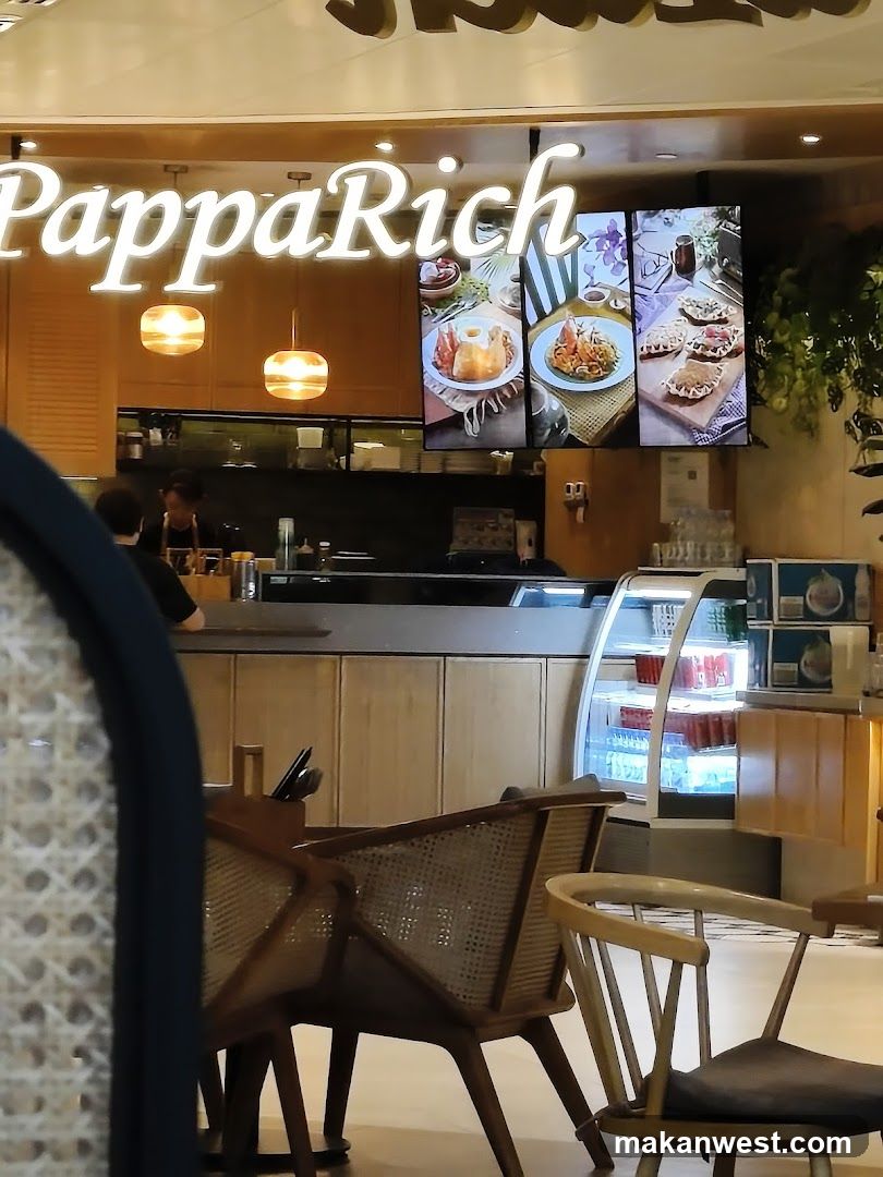 PappaRich Interior View