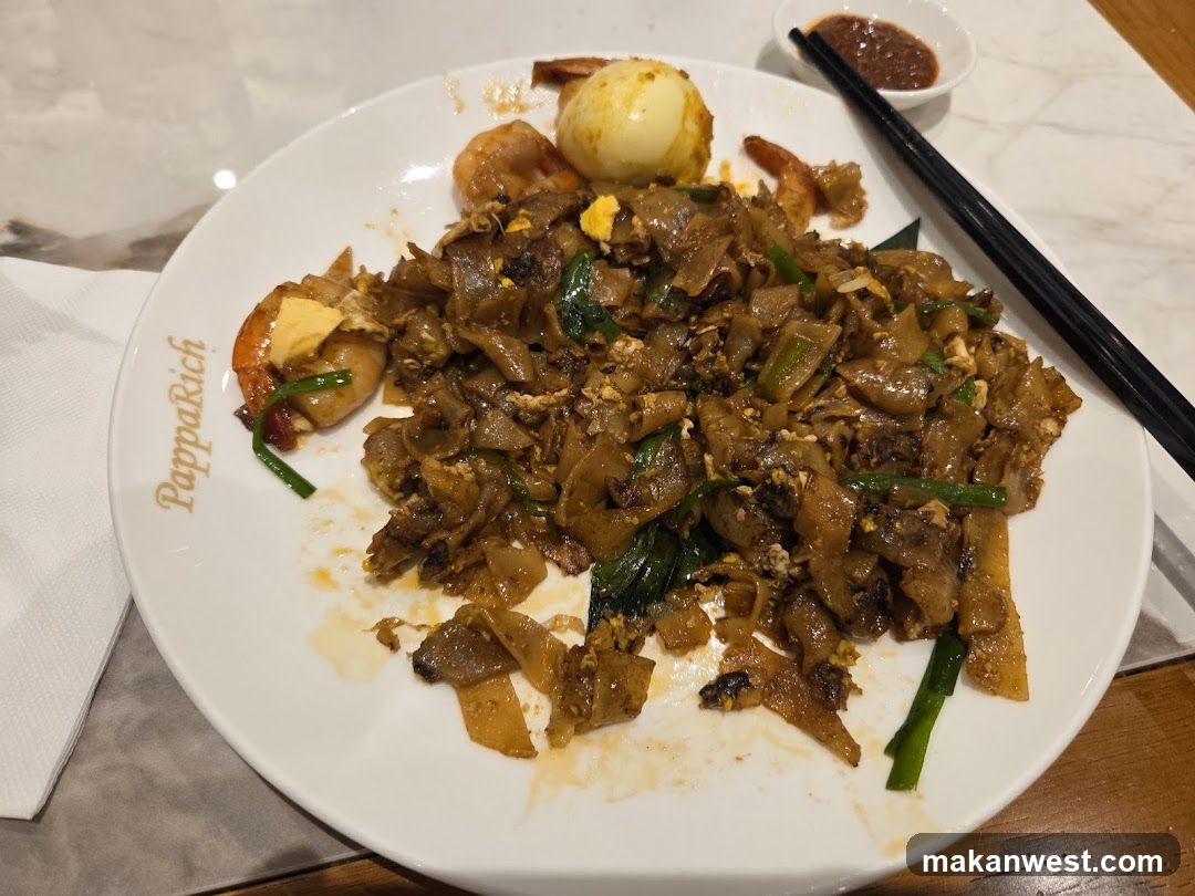 Pappachin's Fried Rice Noodles