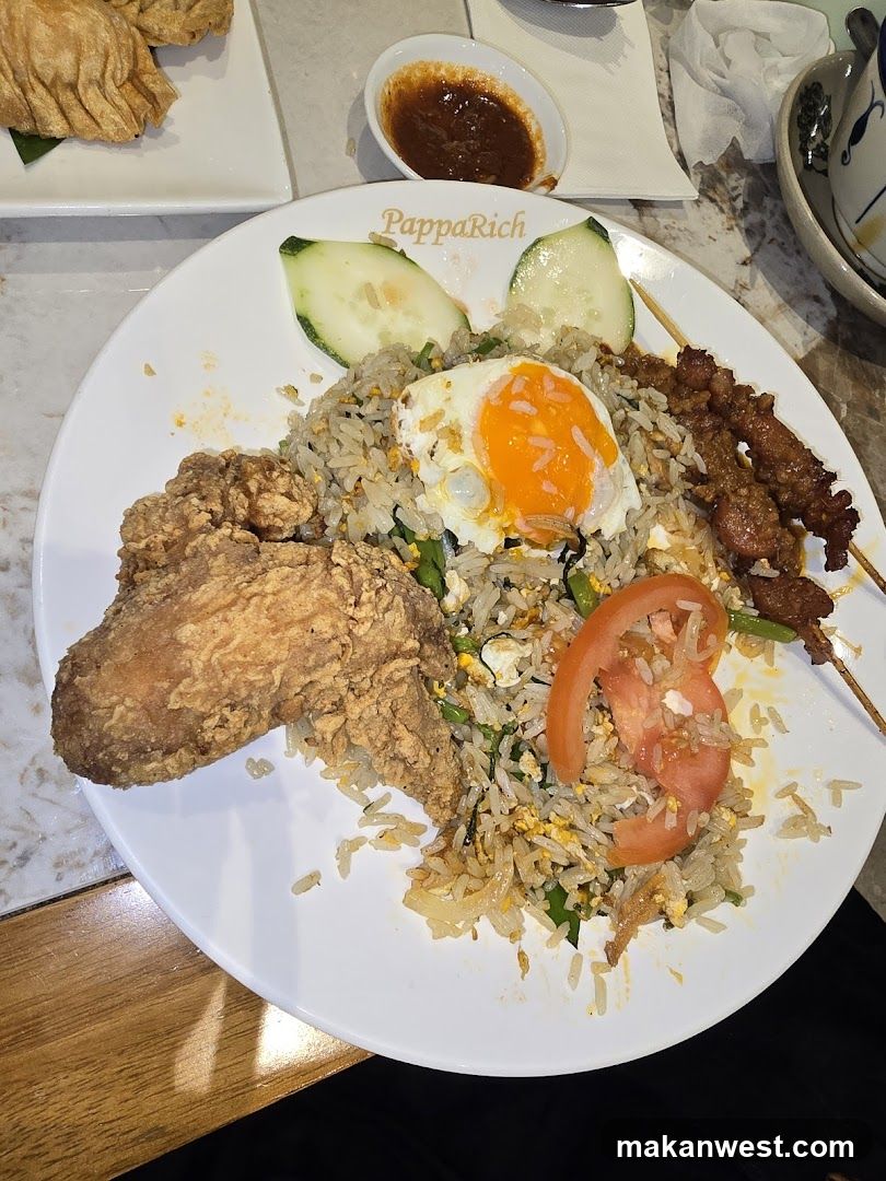 Fried Rice Plate at PappaRich