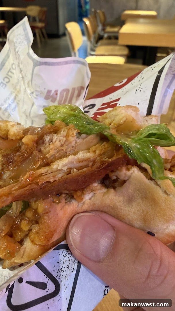 Sandwich with Chicken and Lettuce