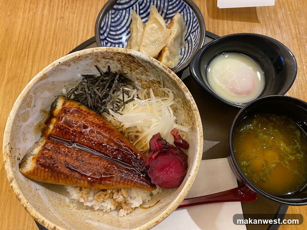 Eel Rice Bowl with Side Dishes