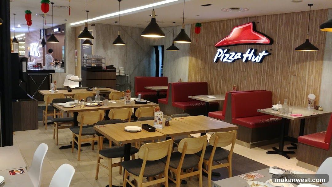 Pizza Hut Interior