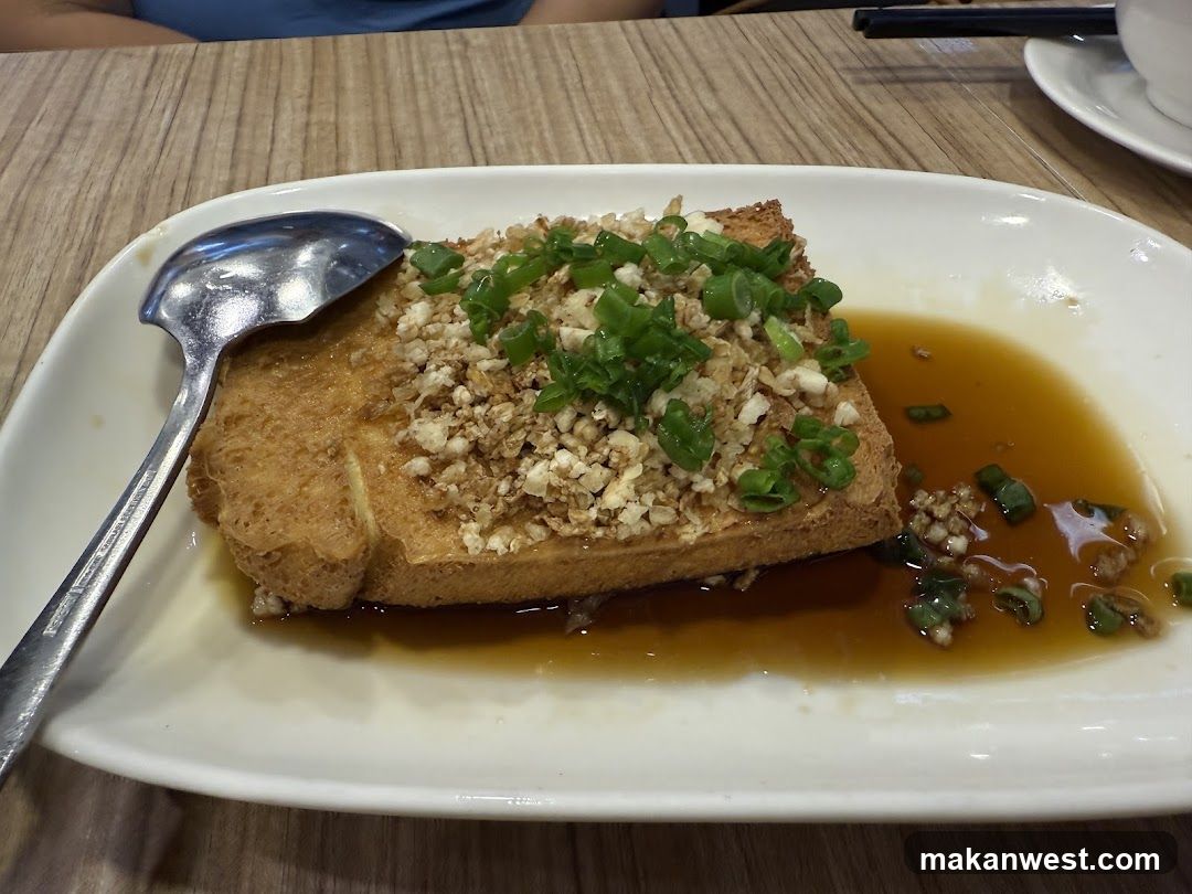 Soy Sauce Tofu with Scallions and Garlic
