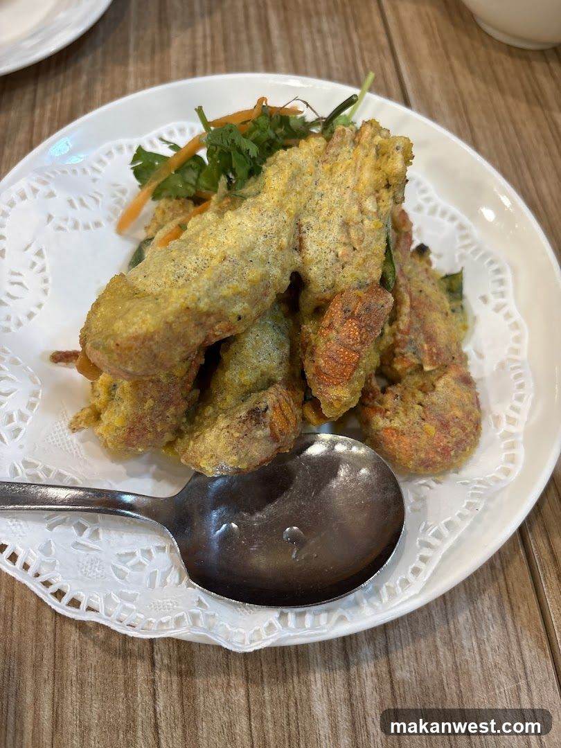 Fried Shrimp with Garnish