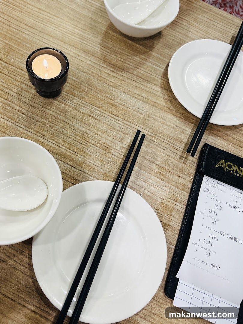 Dining Table Setting