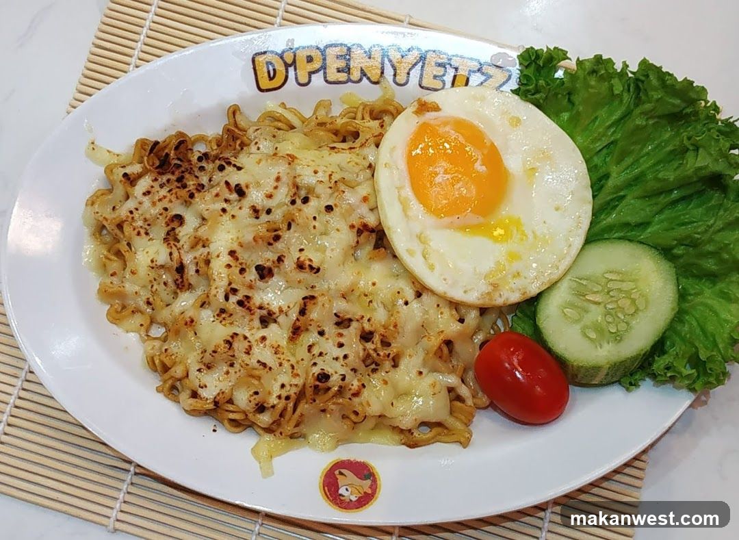 Cheesy Noodles with Fried Egg and Salad