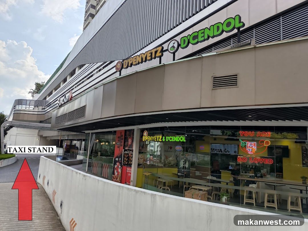 D'PENYEZ & D'CENDOL Exterior View