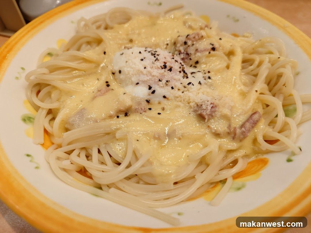 Pasta with Creamy Sauce and Toppings