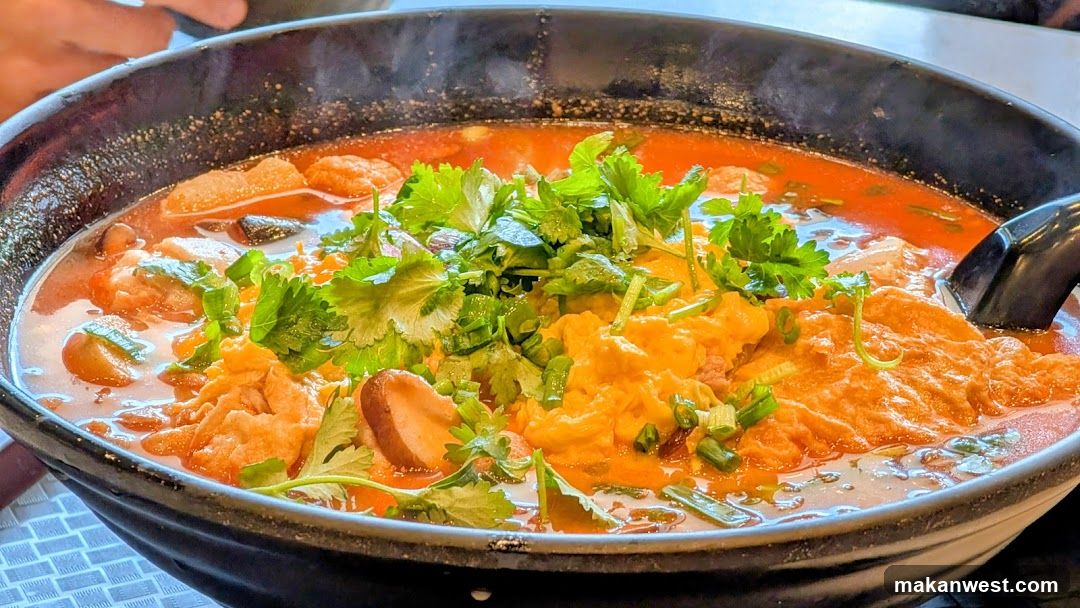 Spicy Soup with Tofu and Cilantro