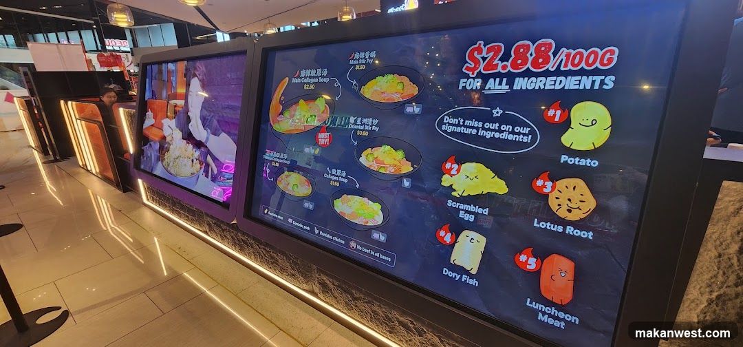 Digital Menu Display in Food Court