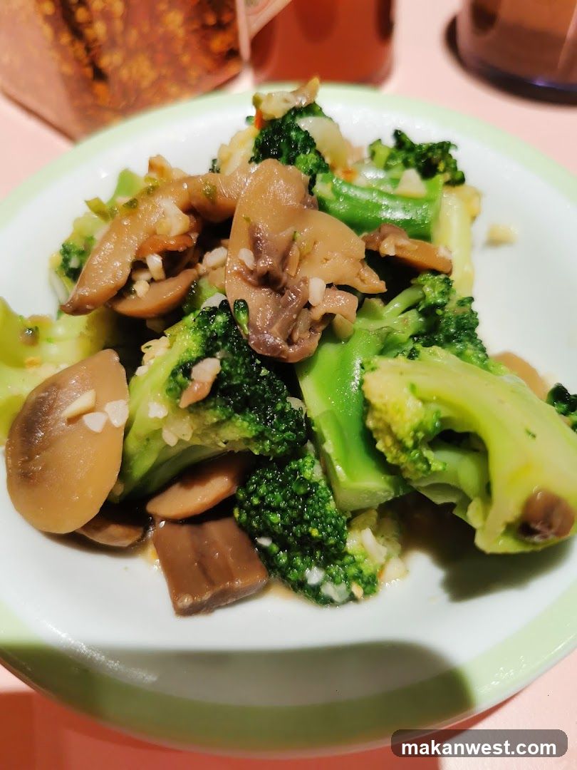 Broccoli and Mushroom Stir Fry