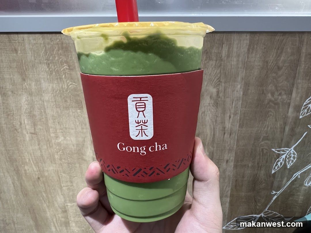 Gong cha drink in cup