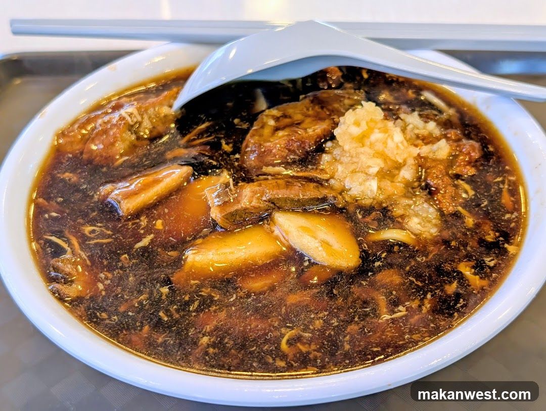 Mama Mee