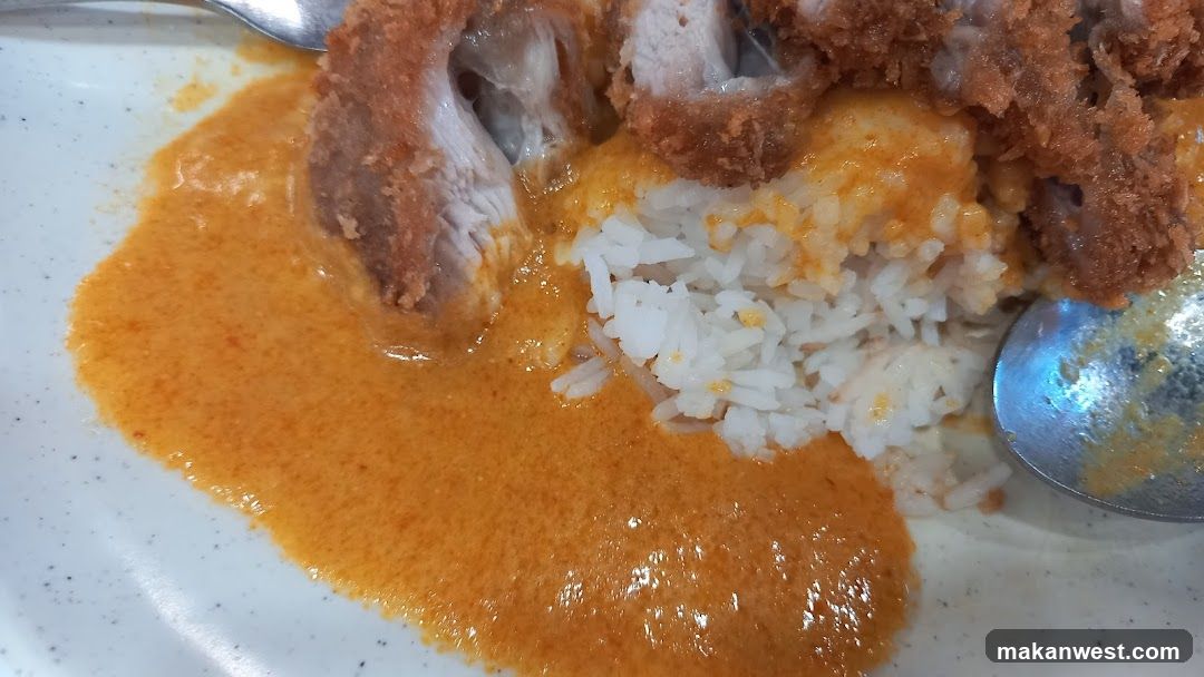 Crispy Pork Cutlet with Curry Sauce and Rice
