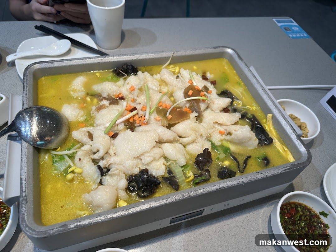Hot Pot Dish with Fish Fillets