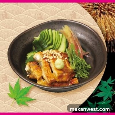 Grilled Chicken Bowl with Avocado and Sesame Seeds