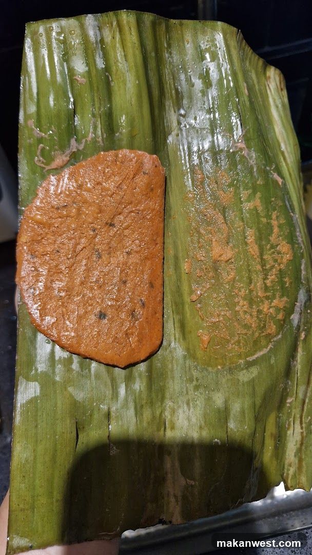 Food on Banana Leaf