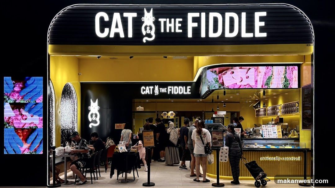 Cat & the Fiddle Cakes