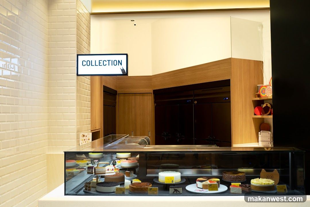 Cafe Interior Display