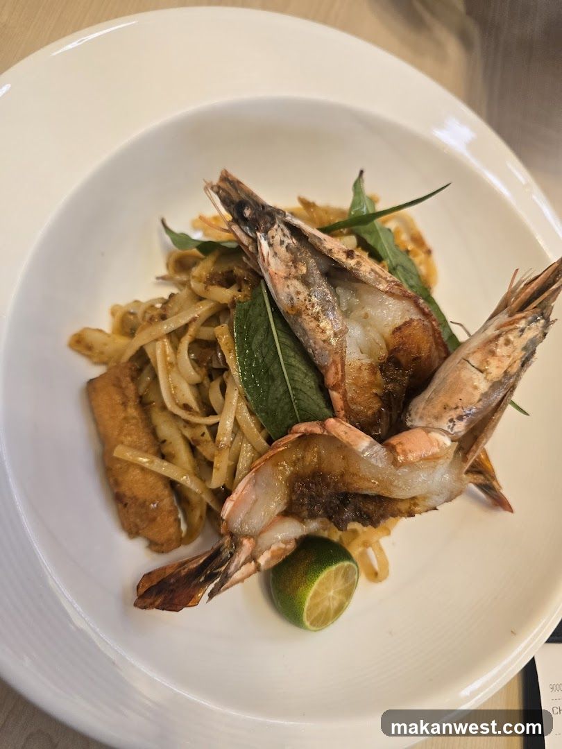 Shrimp Fried Noodles with Lime